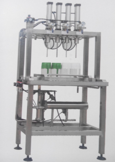 <b>4 head manual beer bottling machine</b>